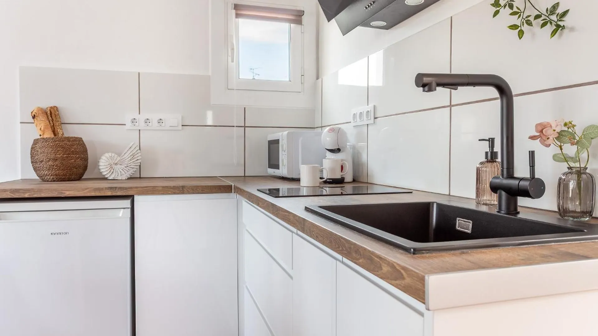 Estudio Rosimar L' Escala 0*,